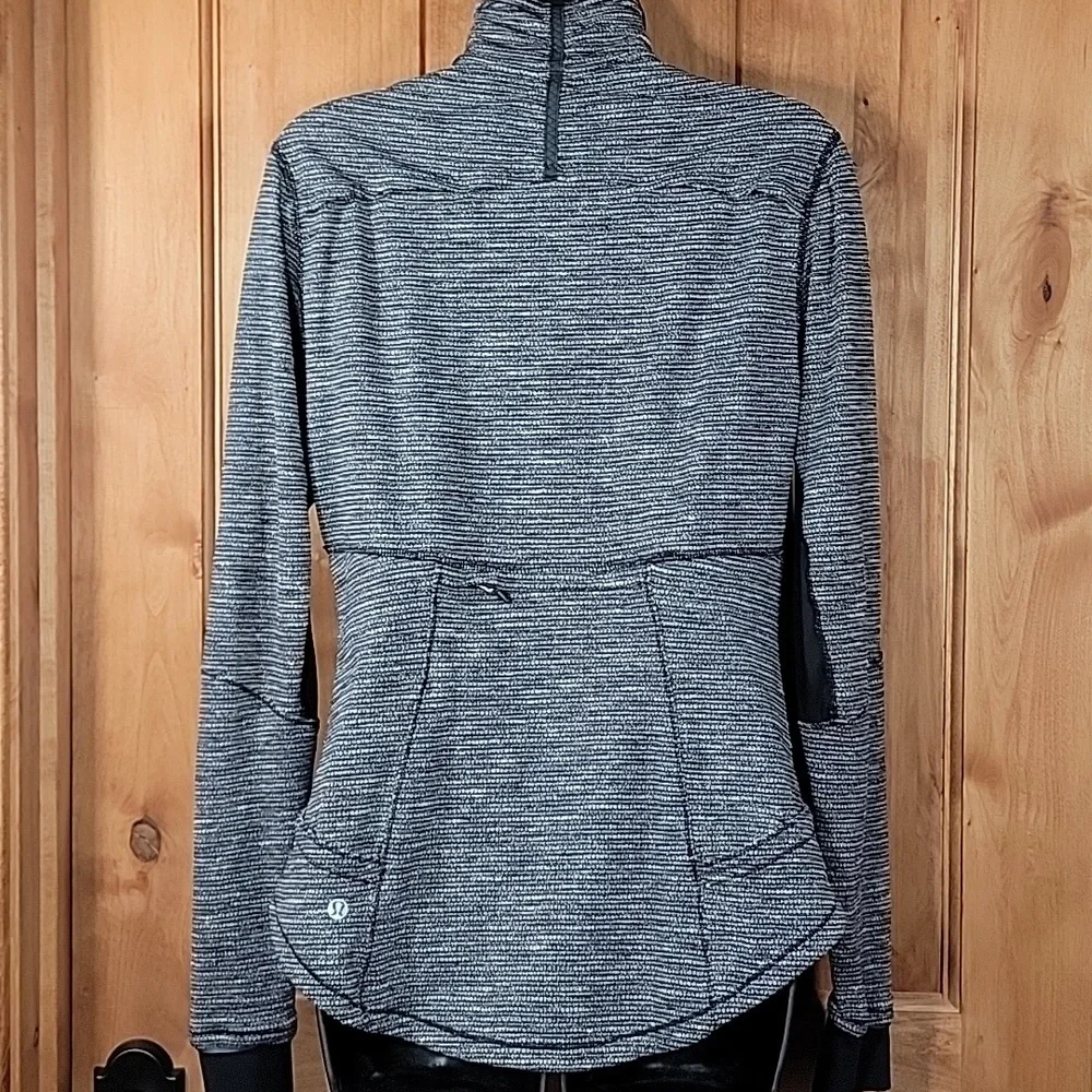 Lululemon Base Runner 10 - Picture 7 of 15